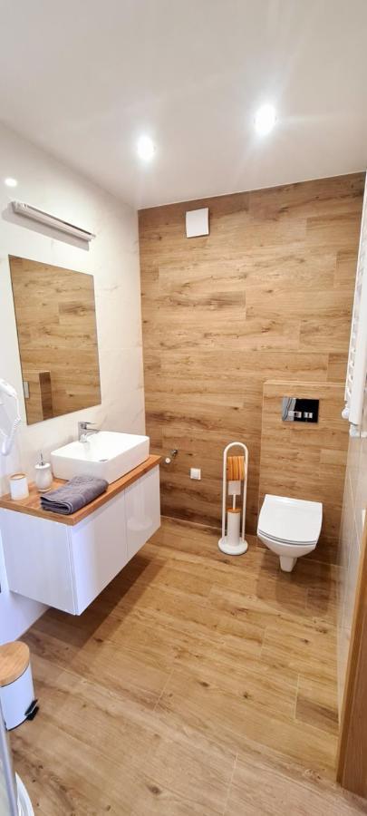 Lębork Apartamenty Happy מראה חיצוני תמונה